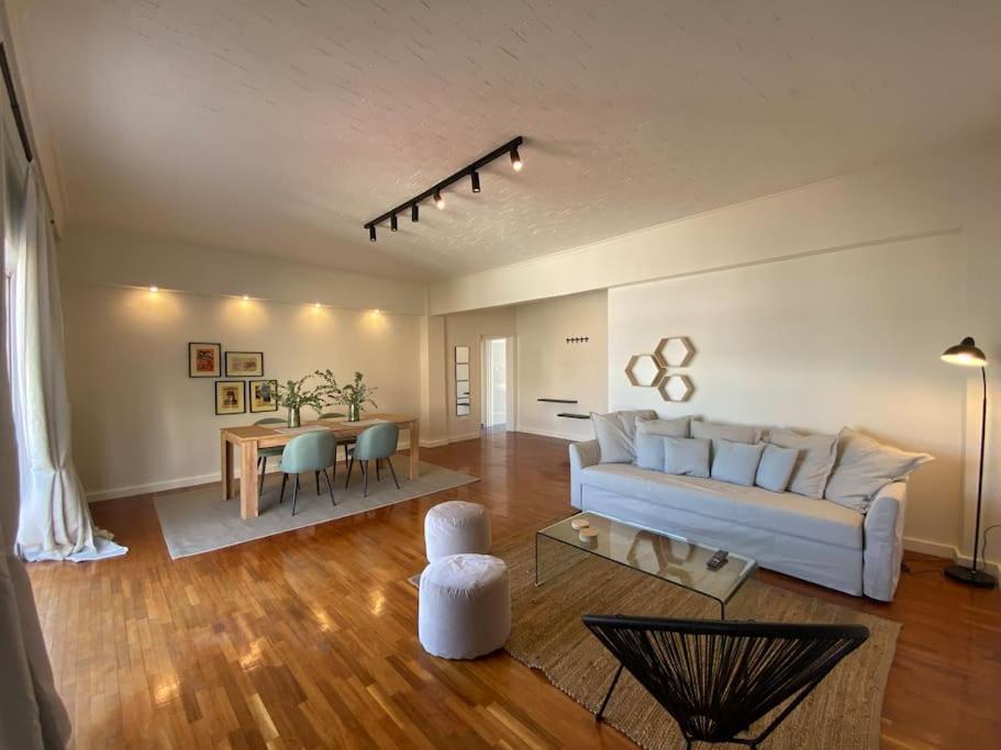 2-Bedroom Apartment In Athina アテネ エクステリア 写真
