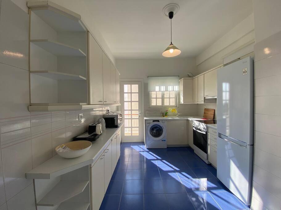 2-Bedroom Apartment In Athina アテネ エクステリア 写真